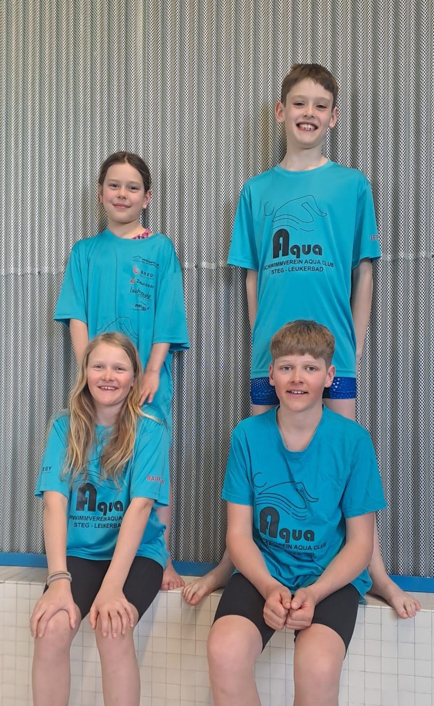 Hintere Reihe von links: Anna Mathieu und Jurij Zengaffinen.<br>Vordere Reihe von links: Gwen Kalbermatter und Andri Kalbermatter.